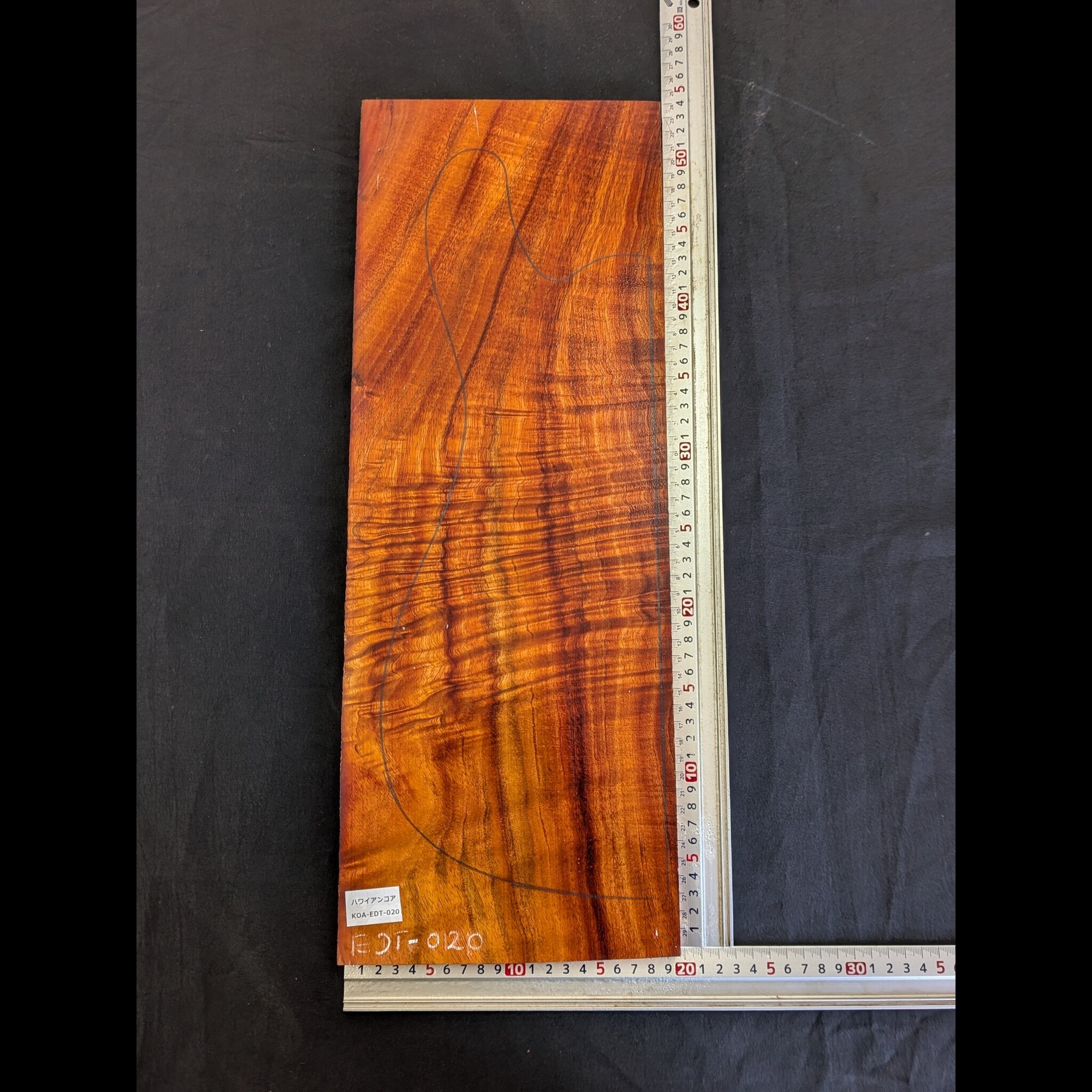 ハワイアンコア 4A+ カーリー エレキギター材 #KOA-EDT-020 : ドロップ ハワイアンコア 4A+ カーリー エレキギター材 #KOA-EDT-020 : ドロップ